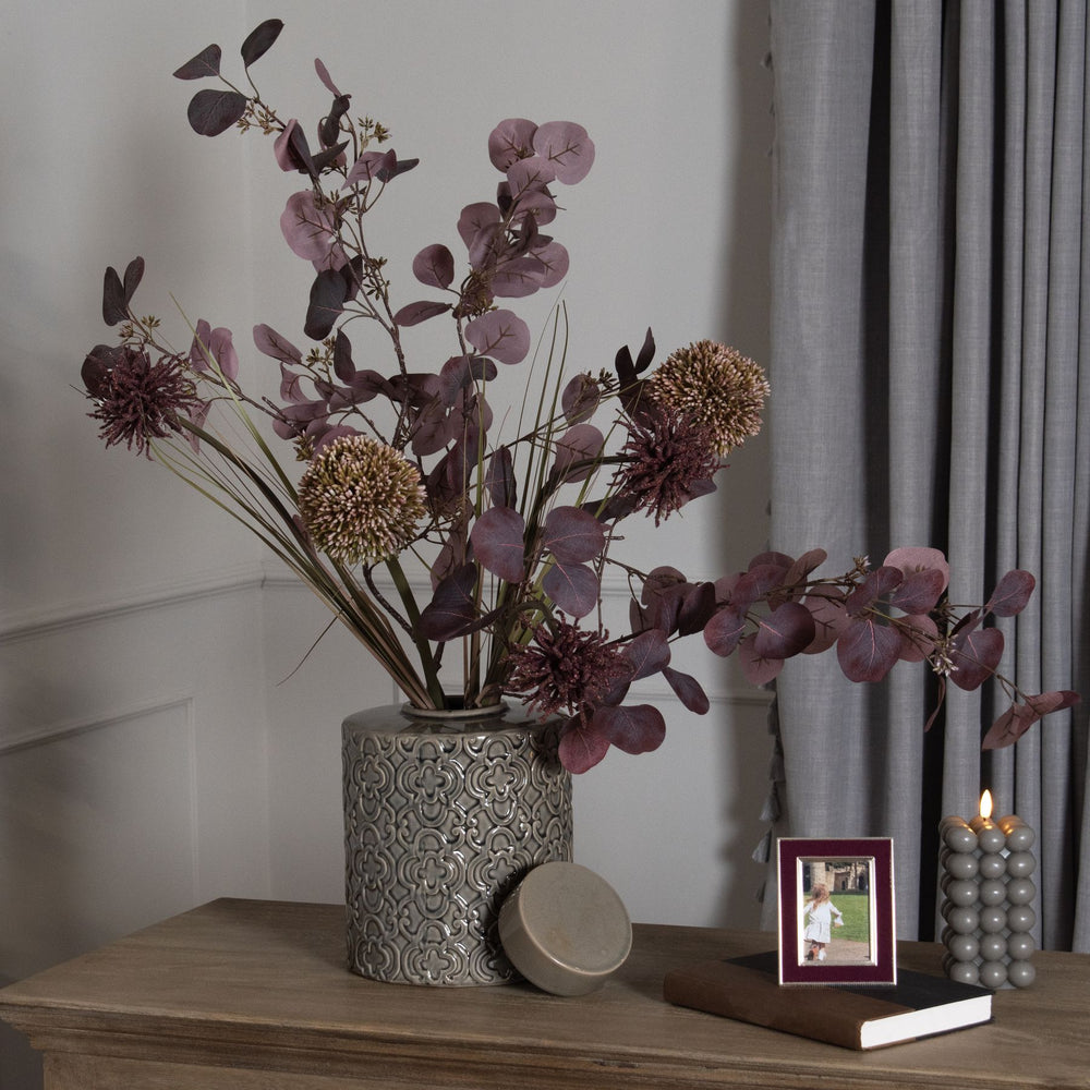 Burgundy Aster Spider Chrysanthemum Stem