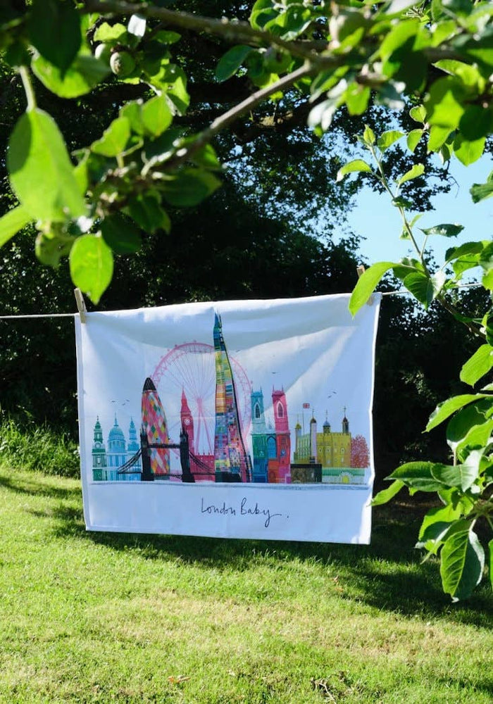 London Skyline Cotton Tea Towel: A Colorful Tribute to Iconic Landmarks -